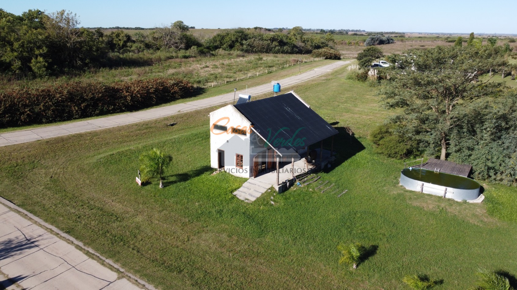 Casa en Alquiler - Los Algarrobos, 1 dorm, 1 baño, pileta, amplio parque, seguridad, naturaleza
