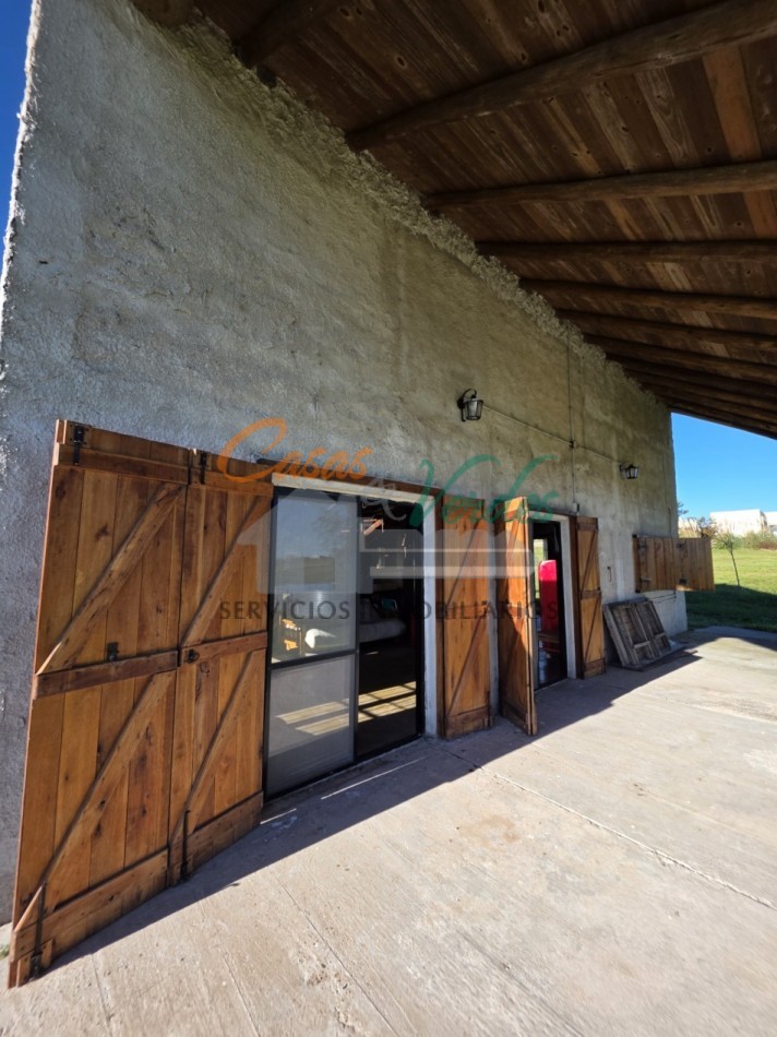 Casa en Alquiler - Los Algarrobos, 1 dorm, 1 baño, pileta, amplio parque, seguridad, naturaleza