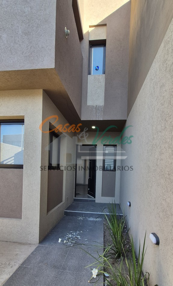 VENTA, casa  A ESTRENAR 3 dormitorios