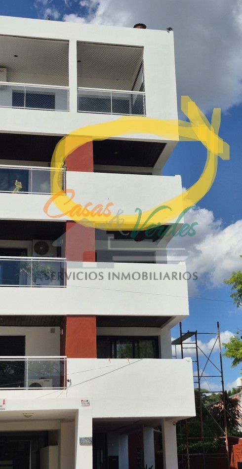 VENTA depto 1 dorm con balcon al Bvar. Moreno