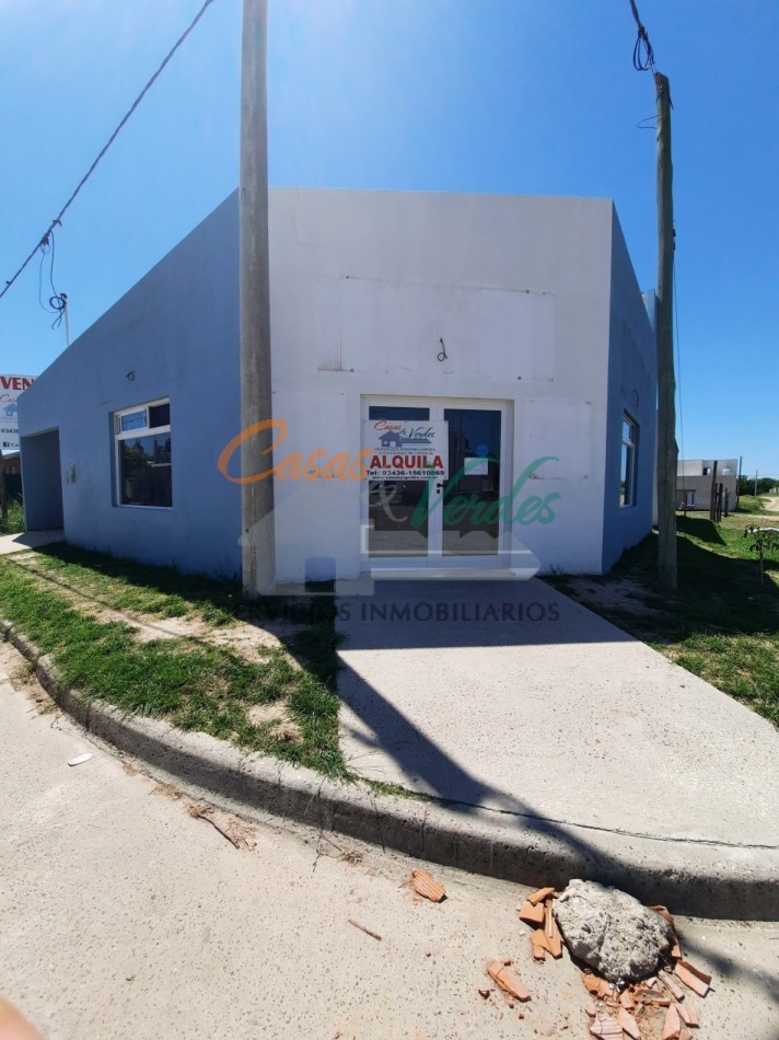 ALQUILER Entre Rios, Victoria, local comercial, excelente estado, en esquina