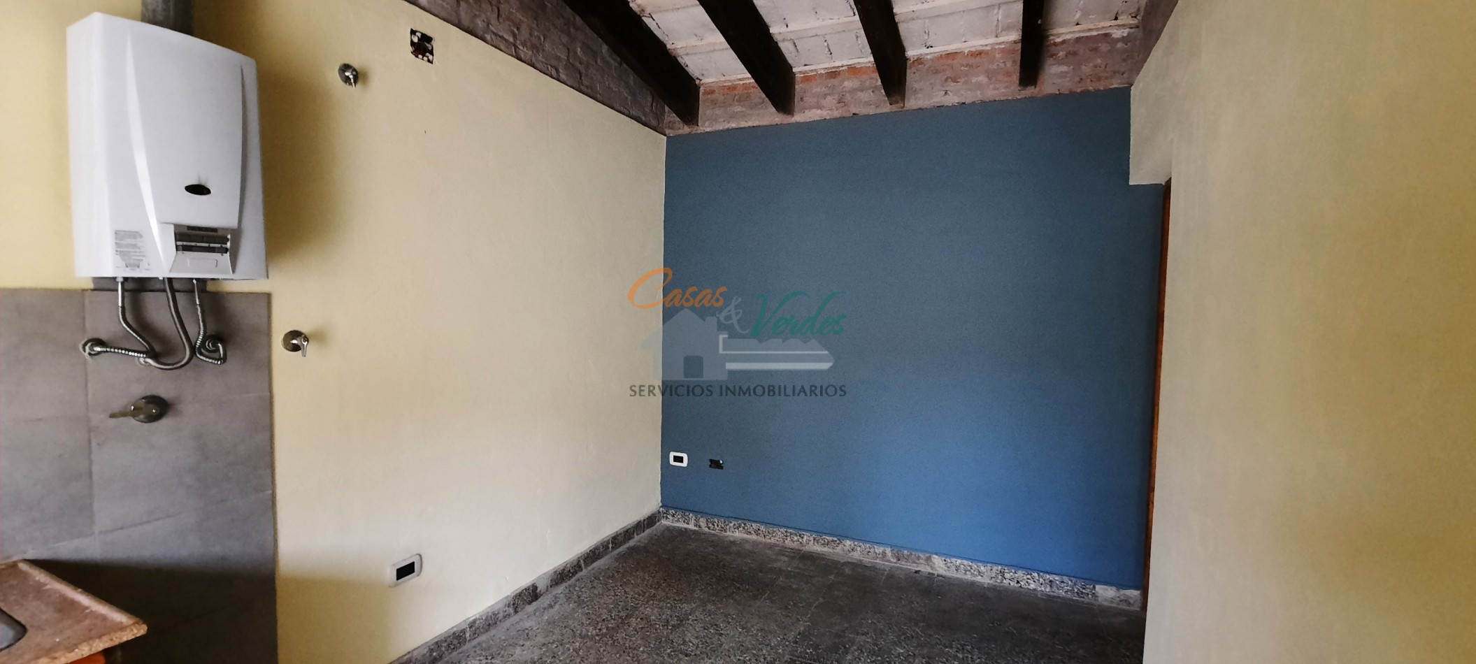 ALQUILER casa un dormitorio, con gas natural