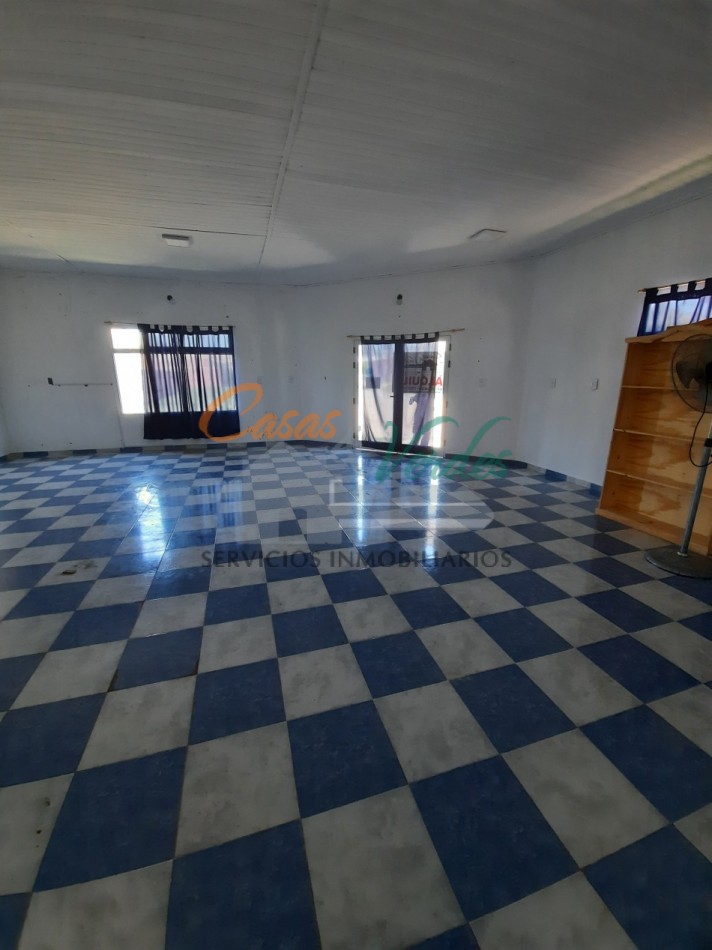 ALQUILER Entre Rios, Victoria, local comercial, excelente estado, en esquina