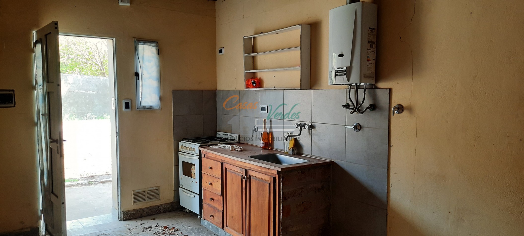 ALQUILER casa un dormitorio, con gas natural