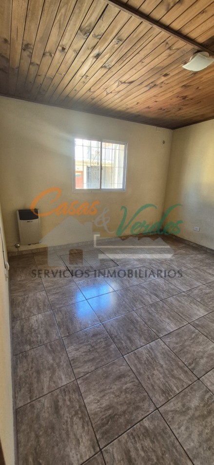 ALQUILER, casa un dorm, gas natural, patio