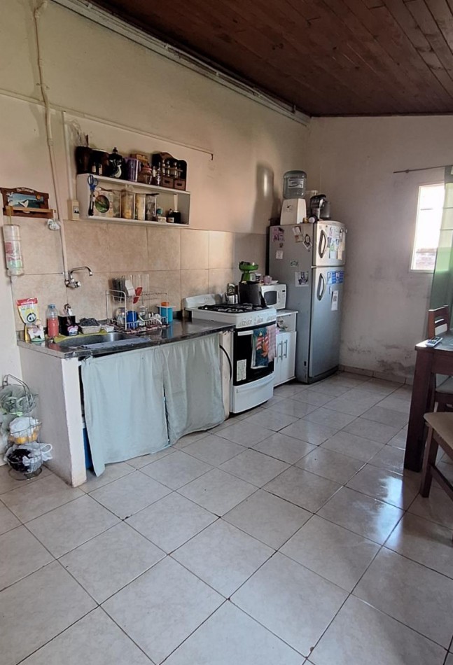 VENTA casa en Quinto Cuartel, hermoso terreno, 3 dorm, a 2 cuadras de plaza principal