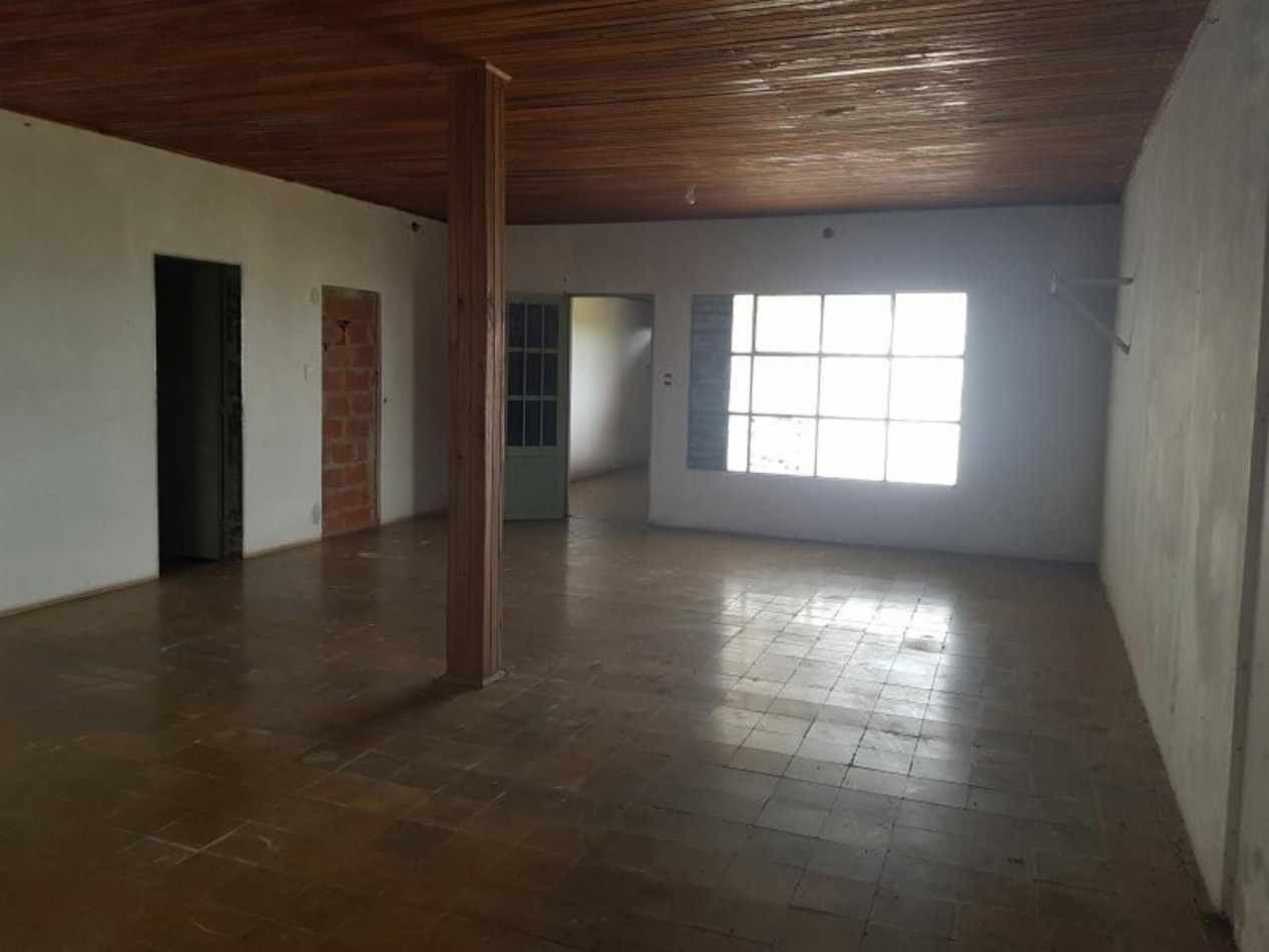 VENTA OPORTUNIDAD DE NEGOCIO EN RUTA 11, casa con terreno ideal Parador