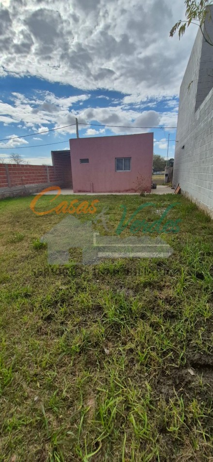VENTA , casa economica, 1 dorm, terreno, servicios, perfecto de papeles