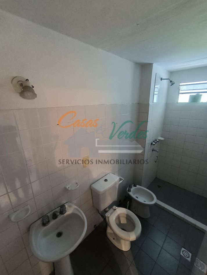 VENTA Depto 2 dorm, 1er piso por escaleras