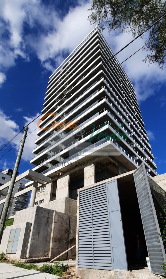 TANGO, depto 10mo. Piso tipo C , esquina vista plena al Rio