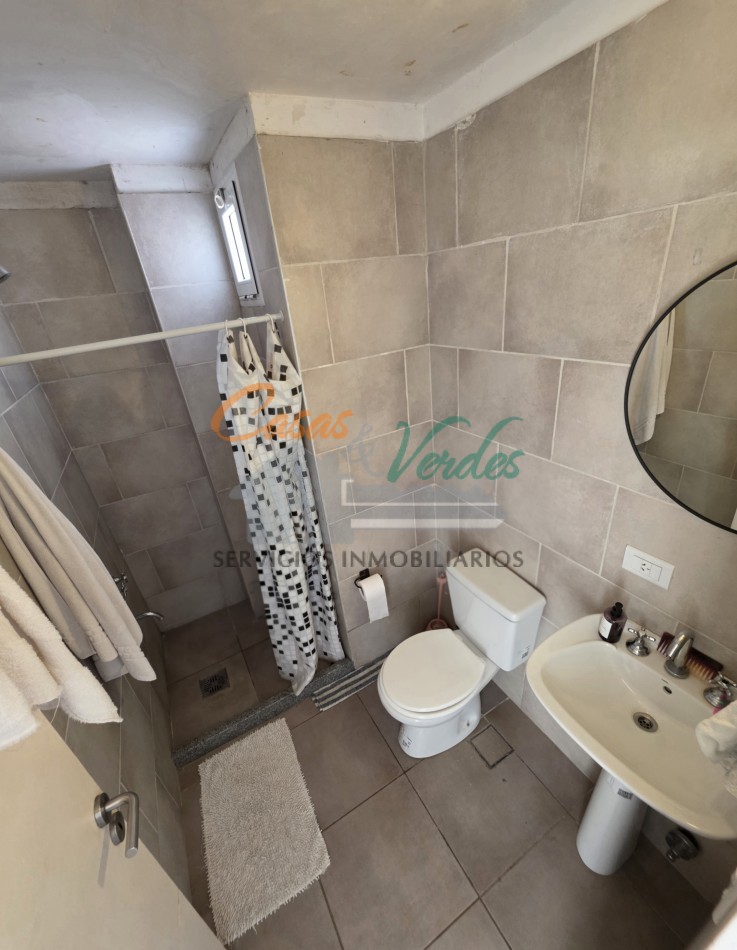 VENTA Depto Centrico 1 Dormitorio, piso 2 por ESCALERA