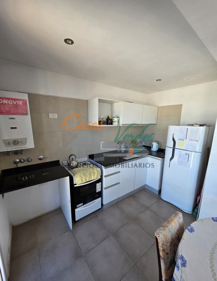 VENTA Depto Centrico 1 Dormitorio, piso 2 por ESCALERA