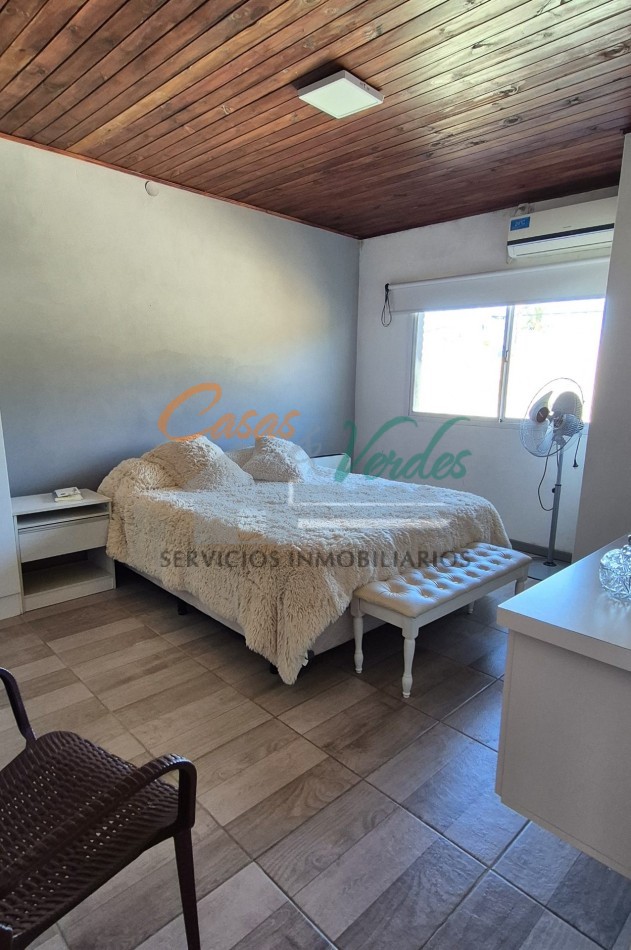 Venta, Casa dos dorm, dos baños, todos los servicios