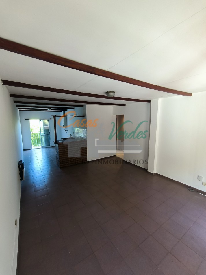 VENTA Depto 2 dorm, 1er piso por escaleras