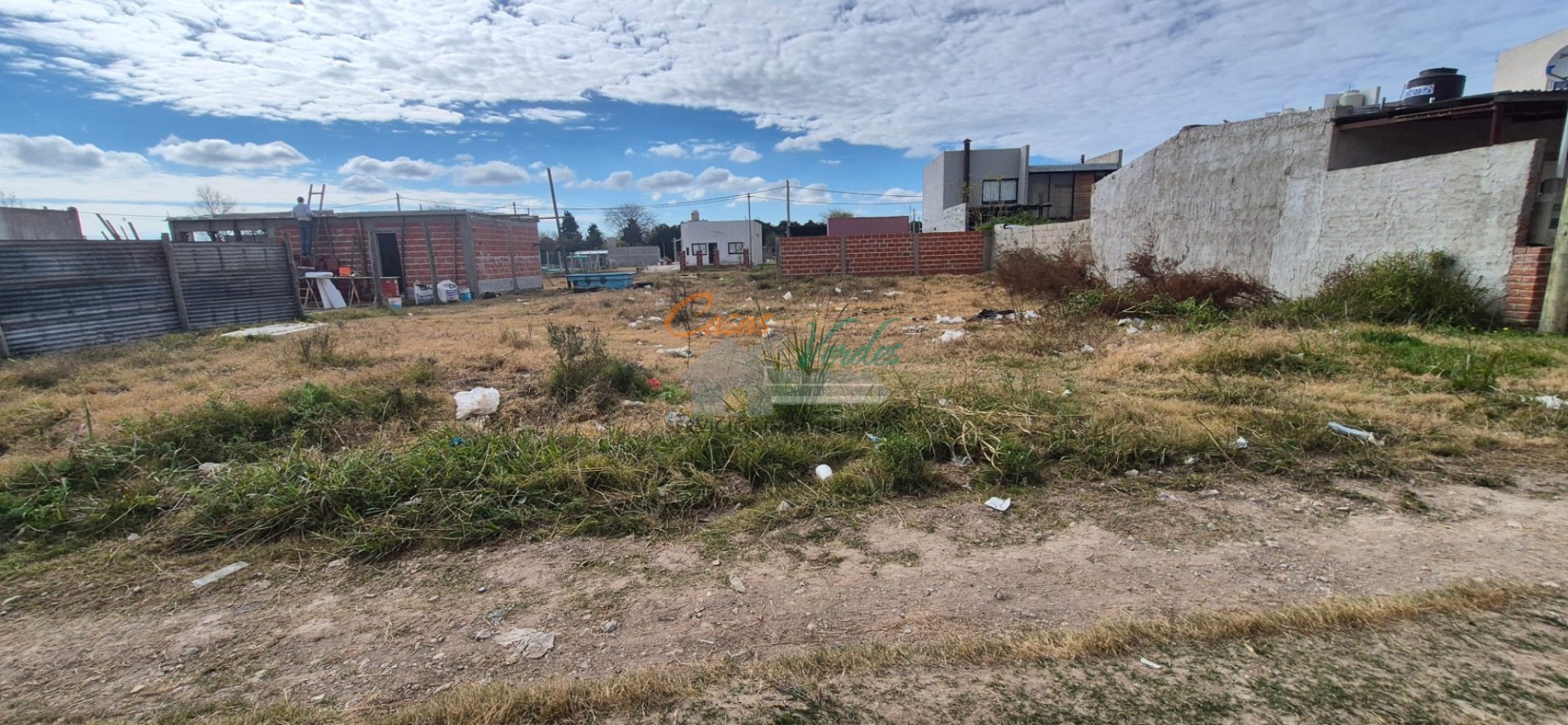  GRAN Lote, zona en crecimiento, servicios de agua y cloacas. terrenos nivelados