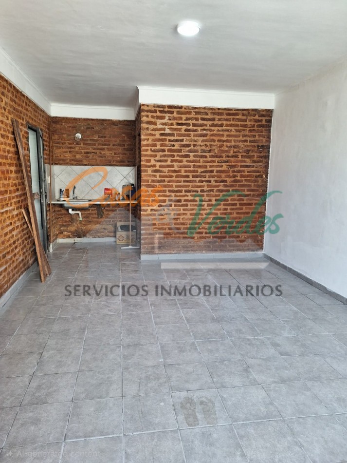 VENTA LOCAL, ubicacion centrica, baño, excelente estado, amplia disposicion