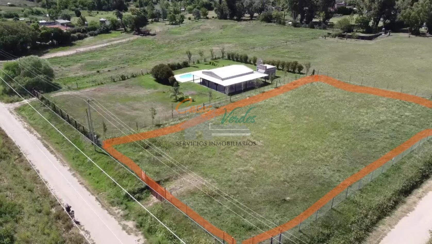 VENTA importante terreno en esquina, zona Complejo El Ceibo / Vic Tenis / Hipodromo, ingreso desde la ruta a 500m .camino con mejorado,