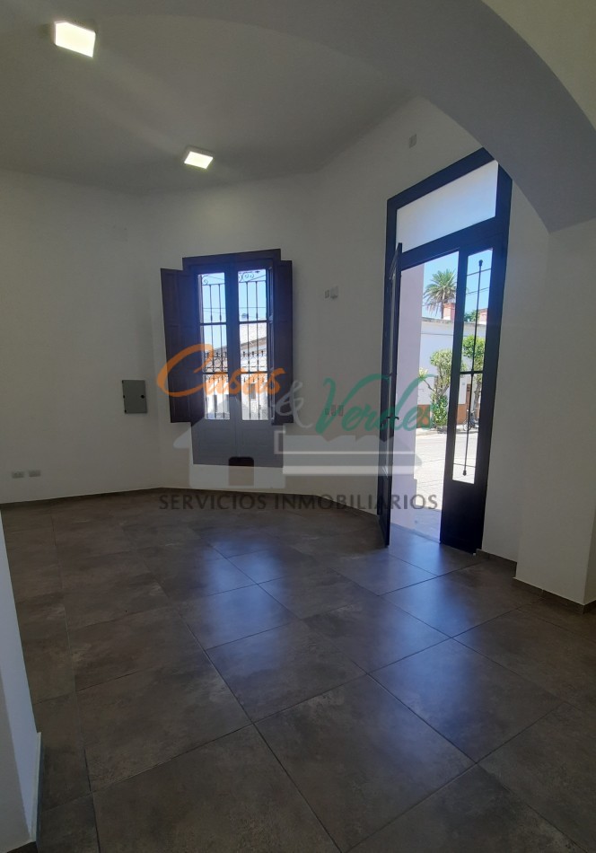 ALQUILER Local para OFICINAS, centrico en esquina