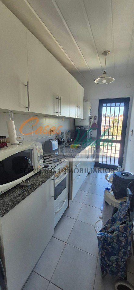 VENTA, depto 1 dormitorio, PLENO CENTRO, todos los servicios y cochera