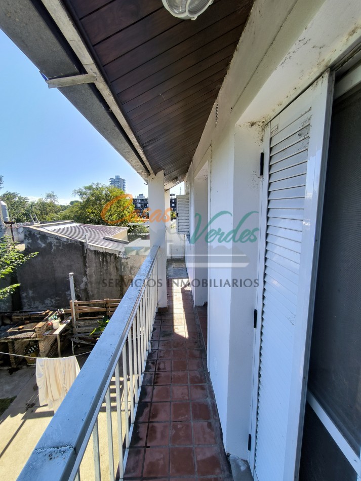 VENTA Depto 2 dorm, 1er piso por escaleras