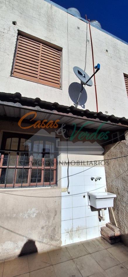 ALQUILER duplex , dos dorm. dos baños, cochera , gas natural