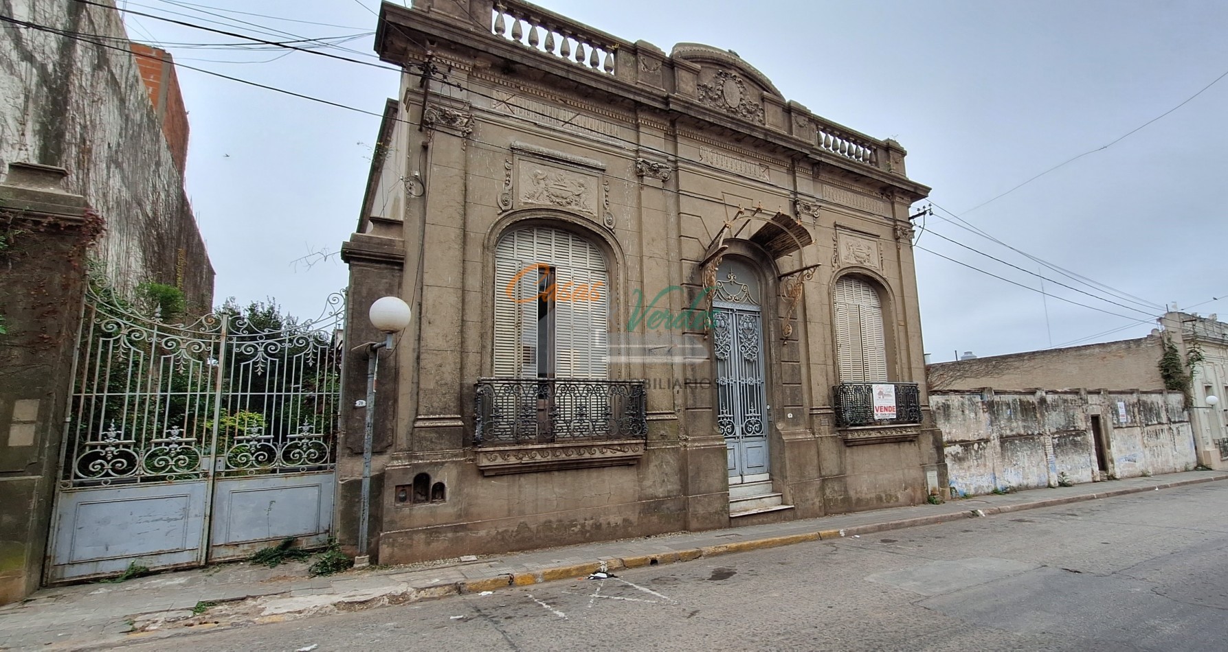 CASA ANTIGUA, la mas importante de Victoria por su antiguedad, medidas, ubicacion, historia..