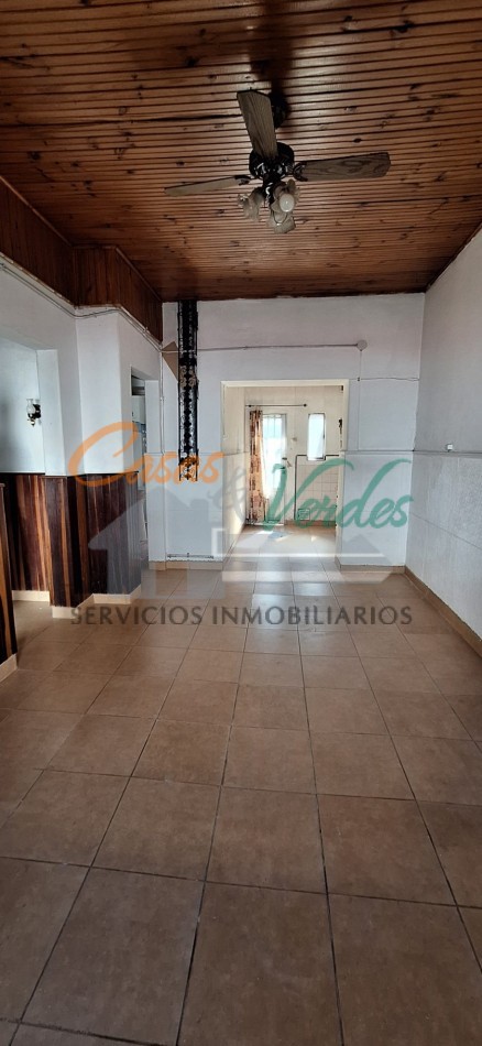 ALQUILER, casa de 1 dorm con pequeño patio y gas natural