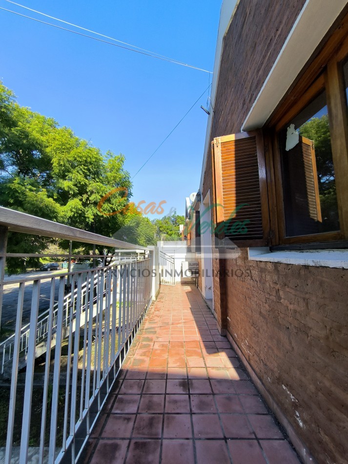 VENTA Depto 2 dorm, 1er piso por escaleras