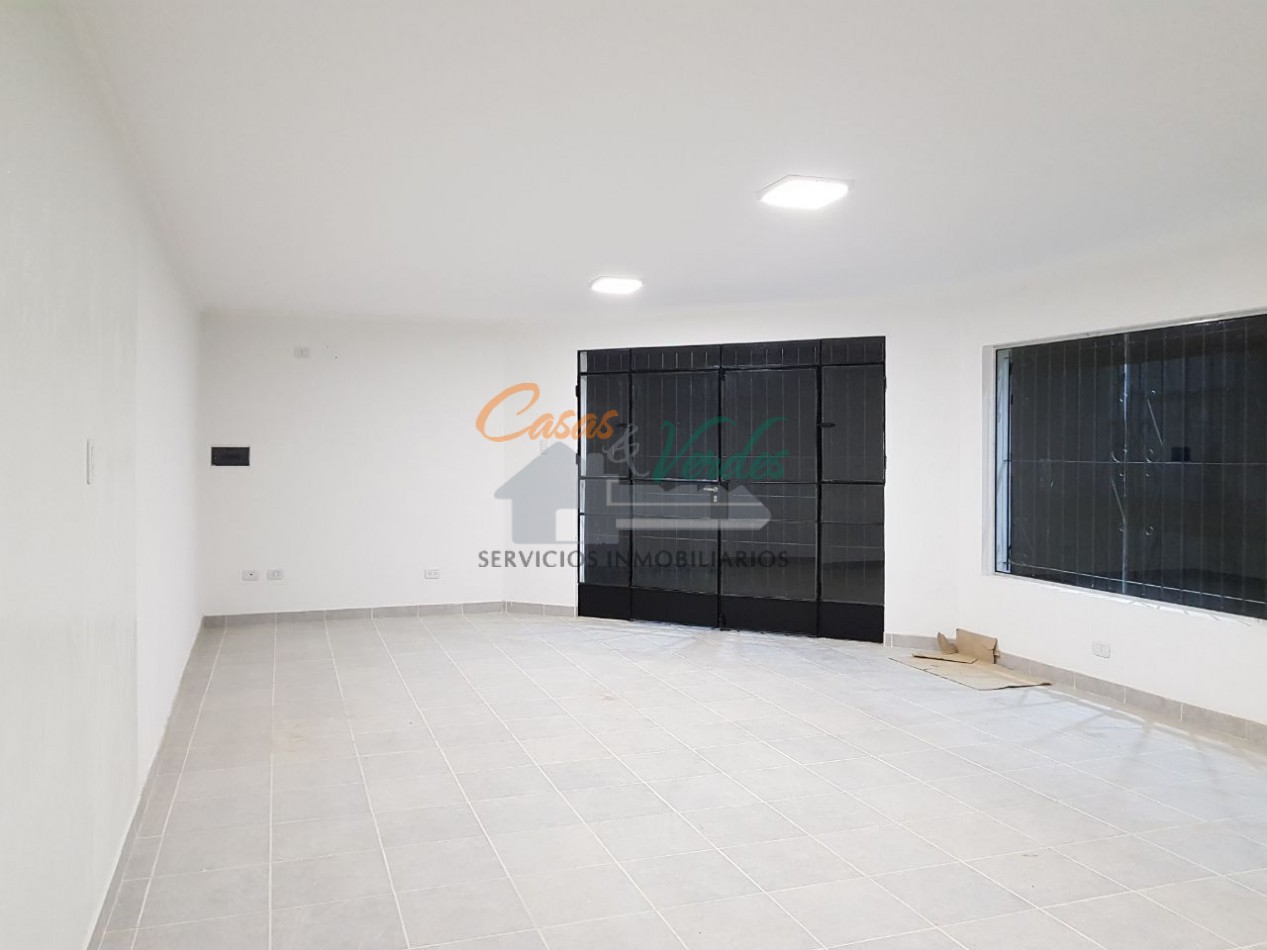 ALQUILER Local comercial en ESQUINA