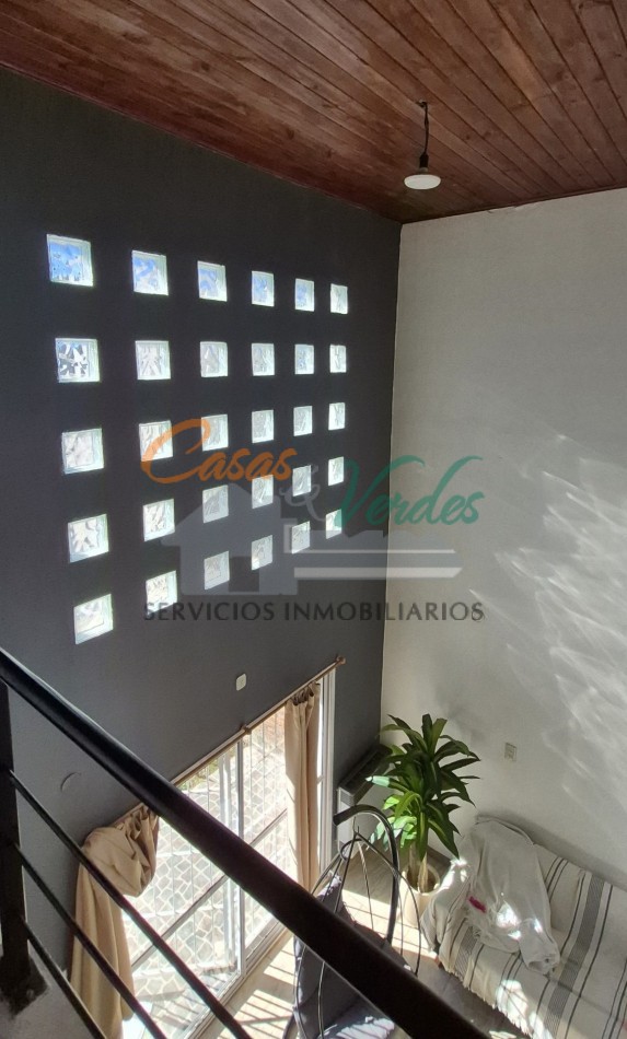 Venta, Casa dos dorm, dos baños, todos los servicios