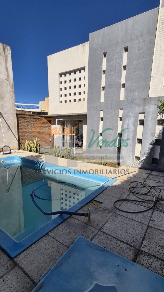 Venta, Casa dos dorm, dos baños, todos los servicios