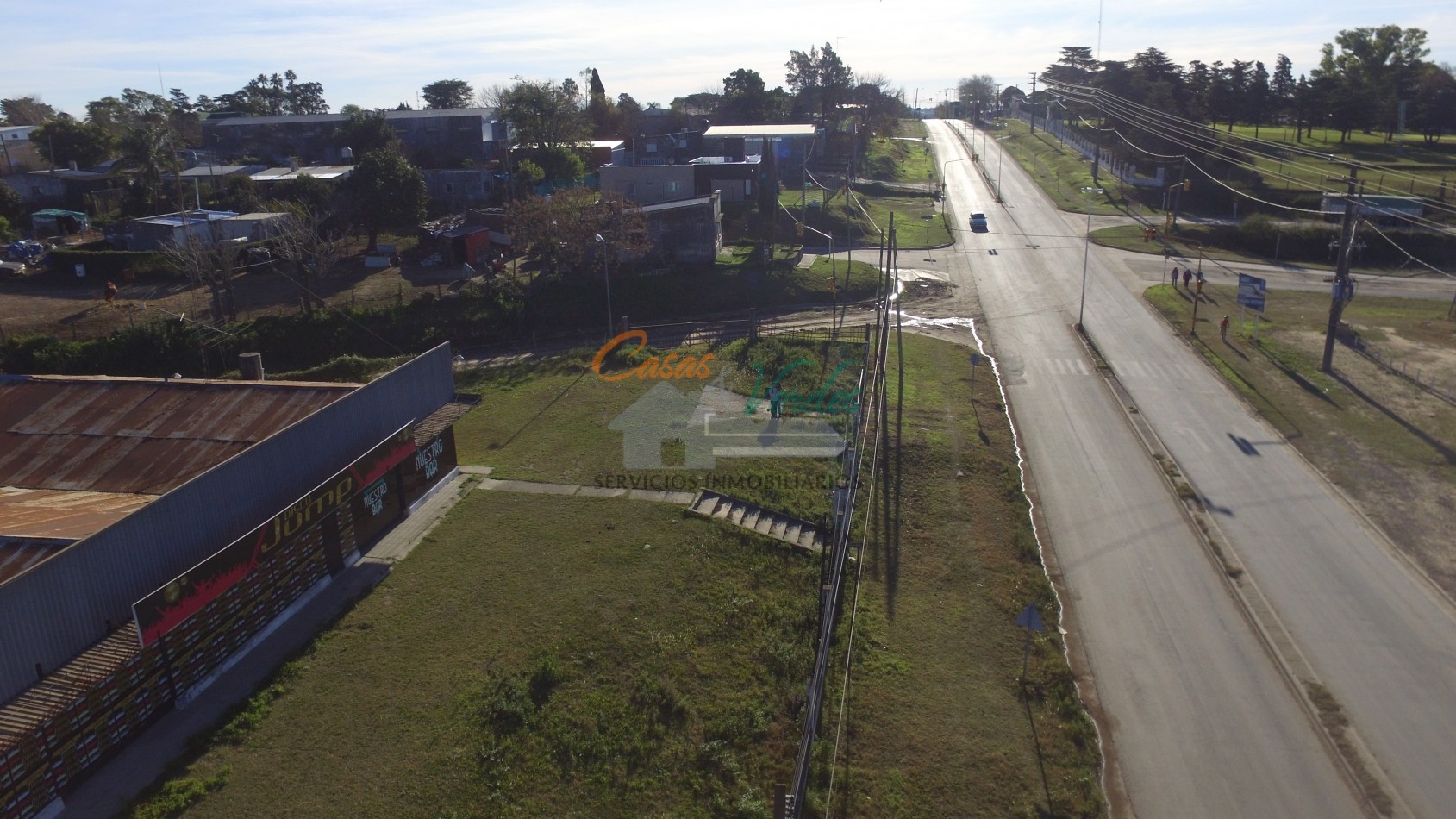 VENTA, UNICO galpon con lote terreno, manzana completa, con frente a Bvar Pueyrredon, y a la nueva Terminal de Omnibus, ideal para proyectos de todo tipo (supermercado, deposito, transportes)