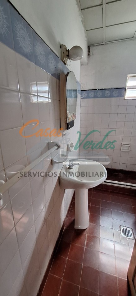 ALQUILER, casa de 1 dorm con pequeño patio y gas natural