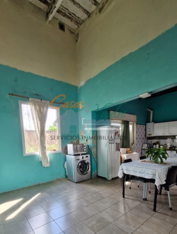 VENTA, casa antigua, muy buen estado general, pleno centro