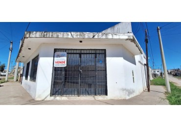 OPORTUNIDAD DE INVERSION: Local comercial en ESQUINA + Amplio GALPON doble altura + CASA