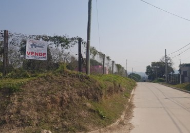 Terreno en esquina, zona en crecimiento, cerca de la costa, asfalto, agua, luz y cloacas