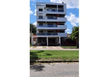 Venta Depto 1 dormitorio, contrafrente, con peq balcon , excelente ubicacion, todos los servicios 