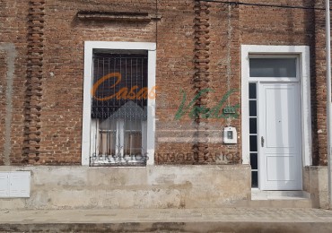 ALQUILER, casa 2 dorm. Gas natural, patio