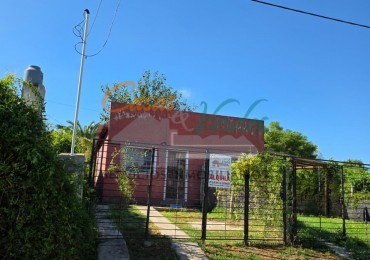 ALQUILER Casa 1 Dormitorio, entrada para auto