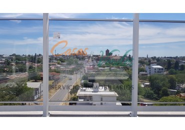 Depto. 1 dormitorio en Edif. Torre Chana piso  6  depto C balcon  vista al rio