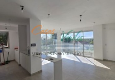 ALQUILO, amplio departamento 3 dormitorios, 2 baños, A ESTRENAR